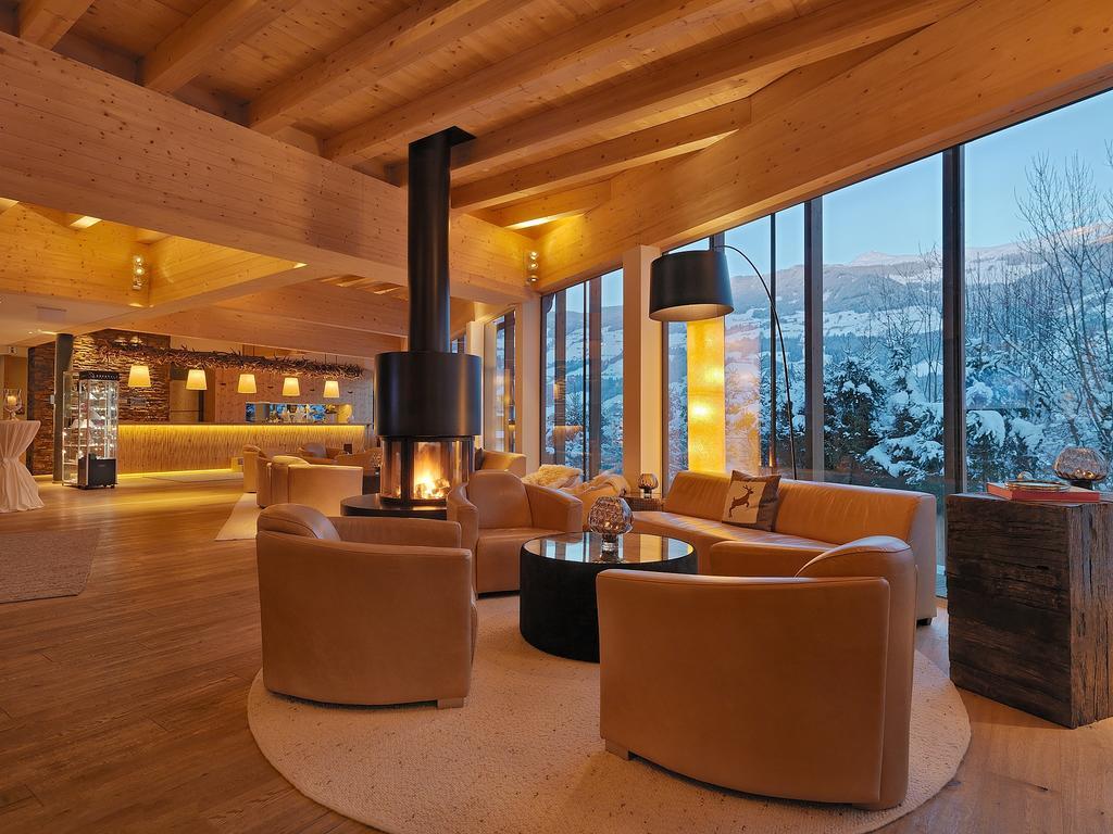 Alpina Zillertal . Family Lifestyle Kinderhotel Fugen Bagian luar foto