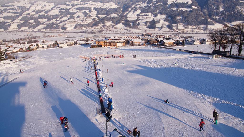 Alpina Zillertal . Family Lifestyle Kinderhotel Fugen Bagian luar foto