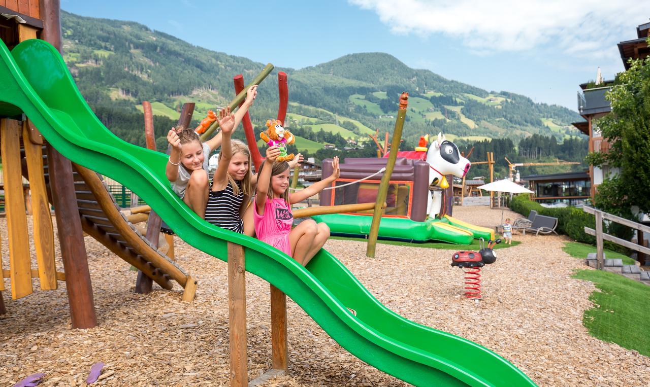 Alpina Zillertal . Family Lifestyle Kinderhotel Fugen Bagian luar foto