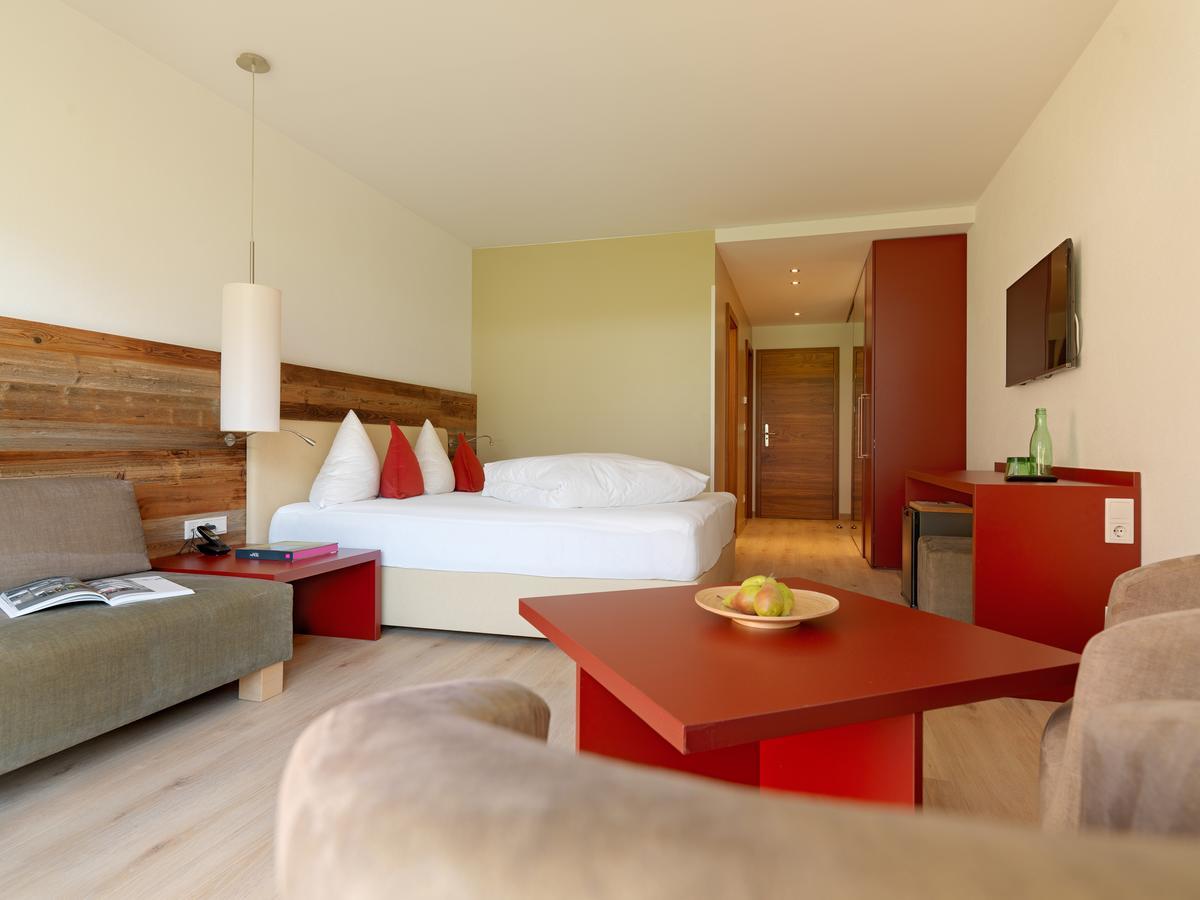 Alpina Zillertal . Family Lifestyle Kinderhotel Fugen Bagian luar foto